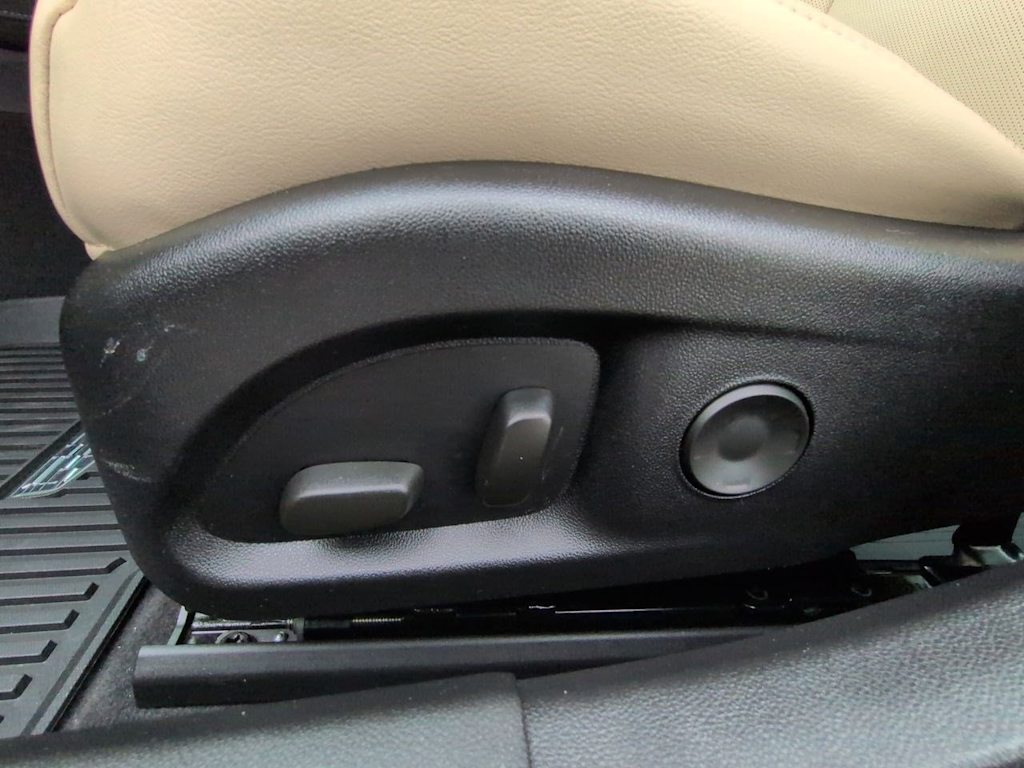 Thumbnail: 2023 Cadillac CT5 - 24