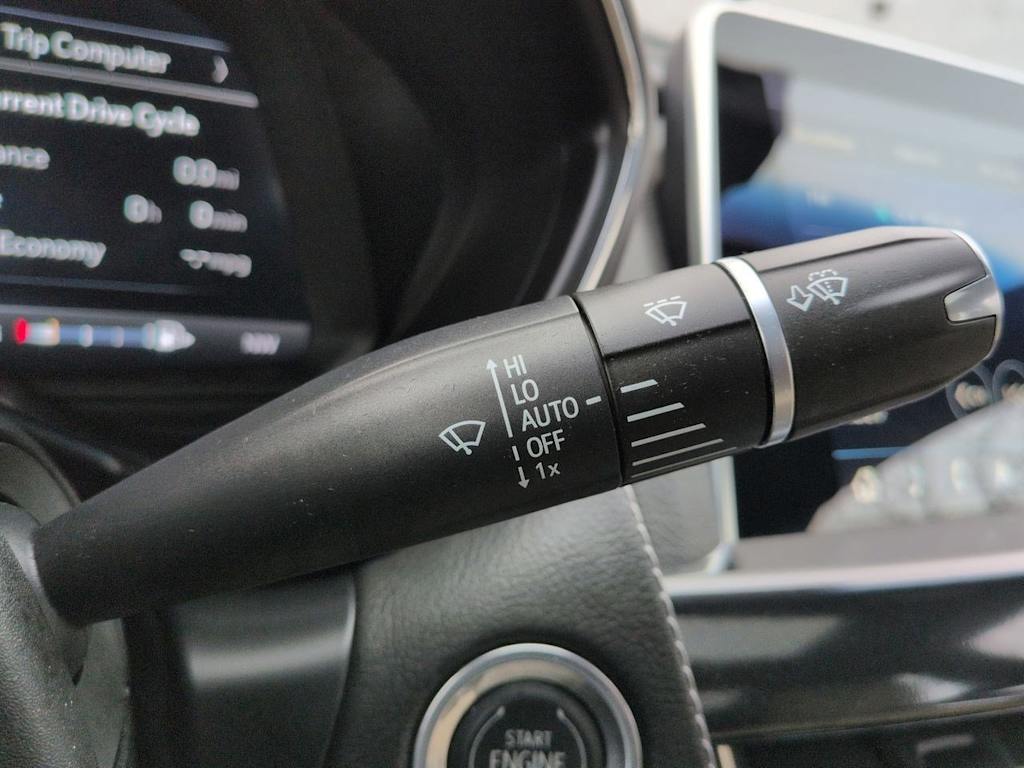 Thumbnail: 2023 Cadillac CT5 - 31