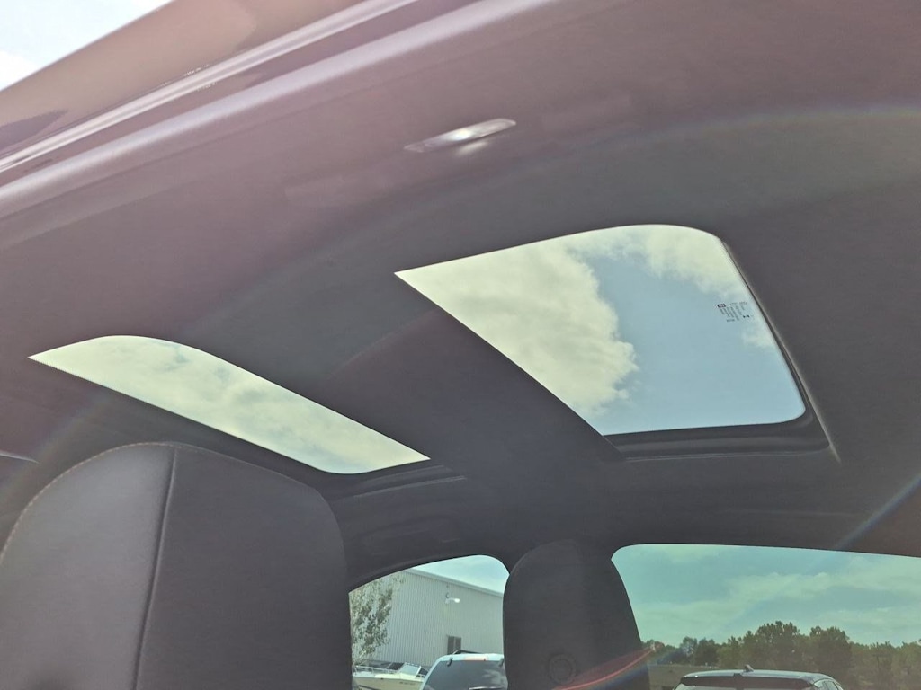 Thumbnail: 2024 Cadillac CT5 - 25