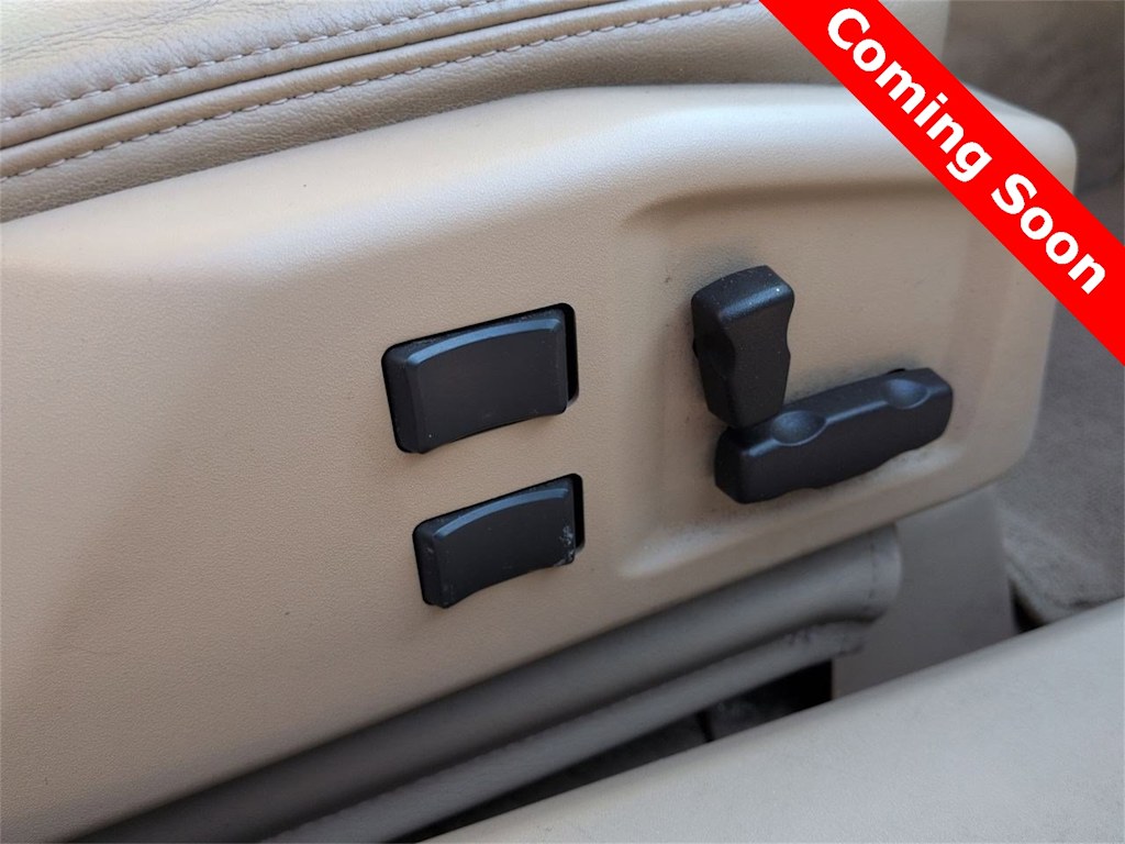 Thumbnail: 2008 Cadillac XLR - 21