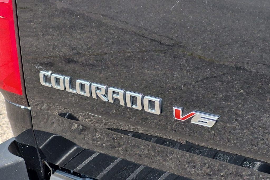 Thumbnail: 2020 Chevrolet Colorado - 25