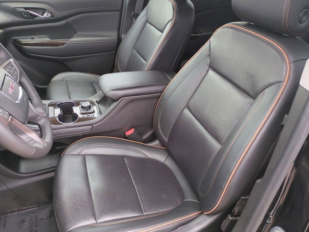 2022 GMC Acadia AT4 11