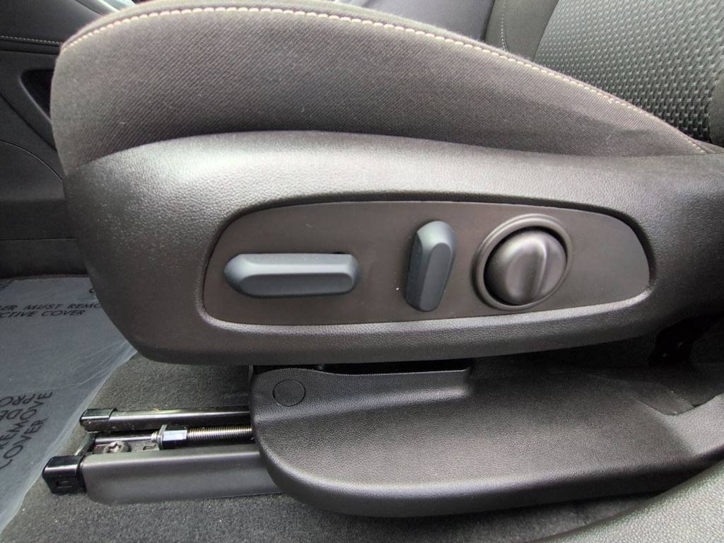 Thumbnail: 2022 GMC Acadia - 22