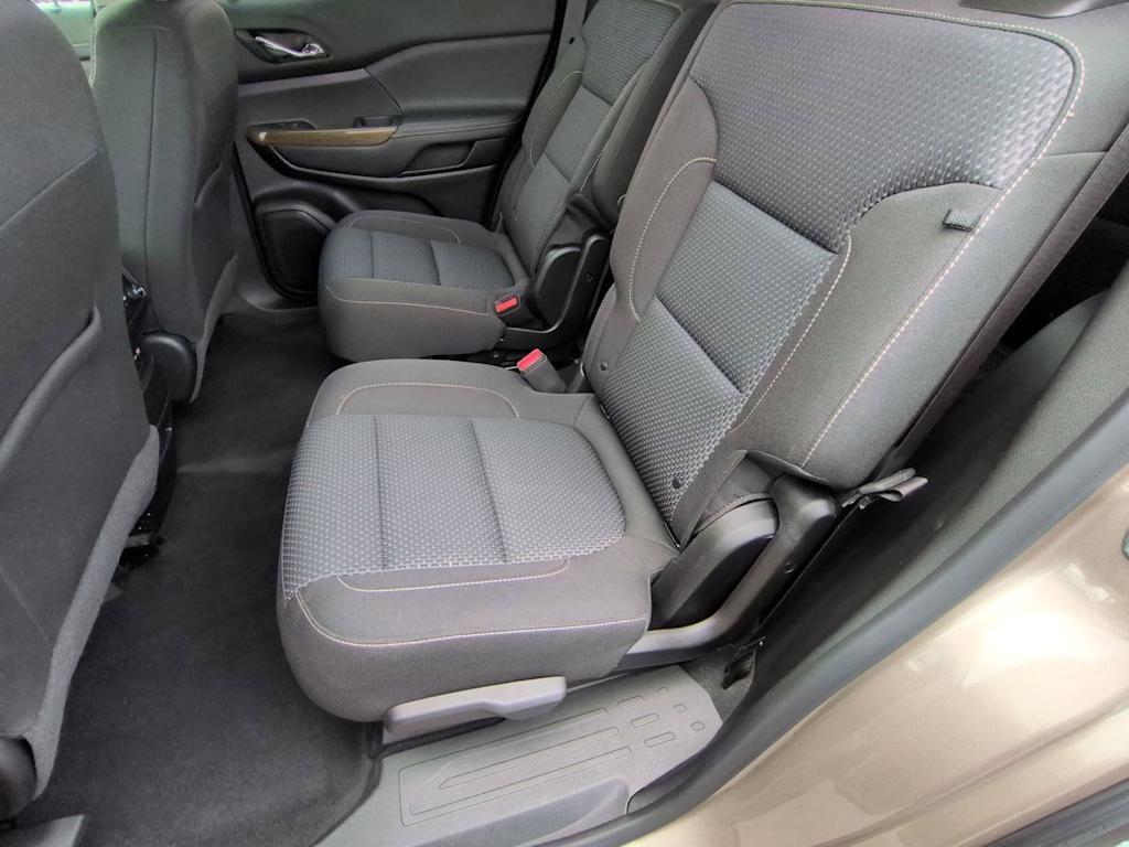 Thumbnail: 2022 GMC Acadia - 23