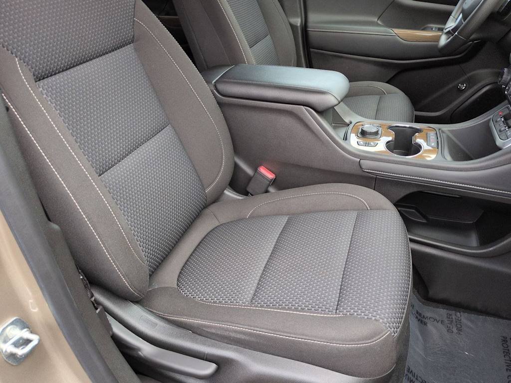 Thumbnail: 2022 GMC Acadia - 25