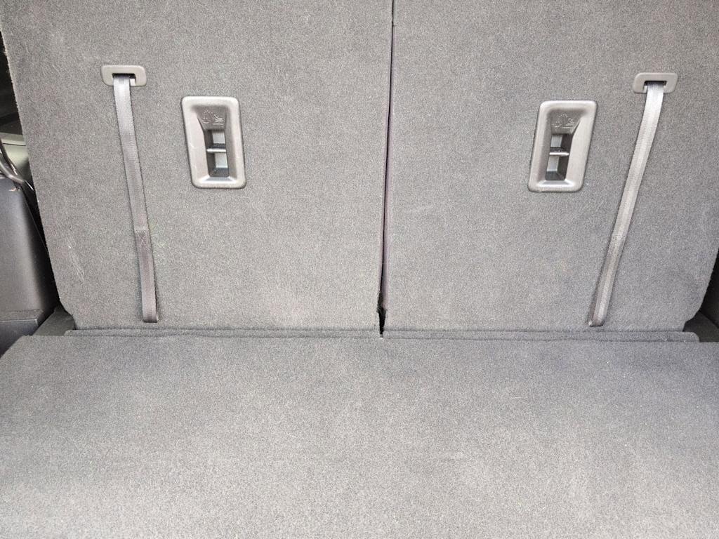 Thumbnail: 2022 GMC Acadia - 33