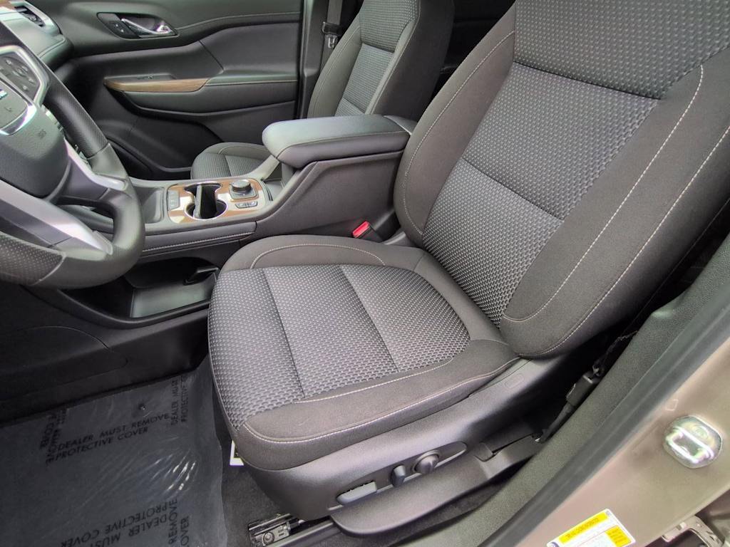 Thumbnail: 2022 GMC Acadia - 11