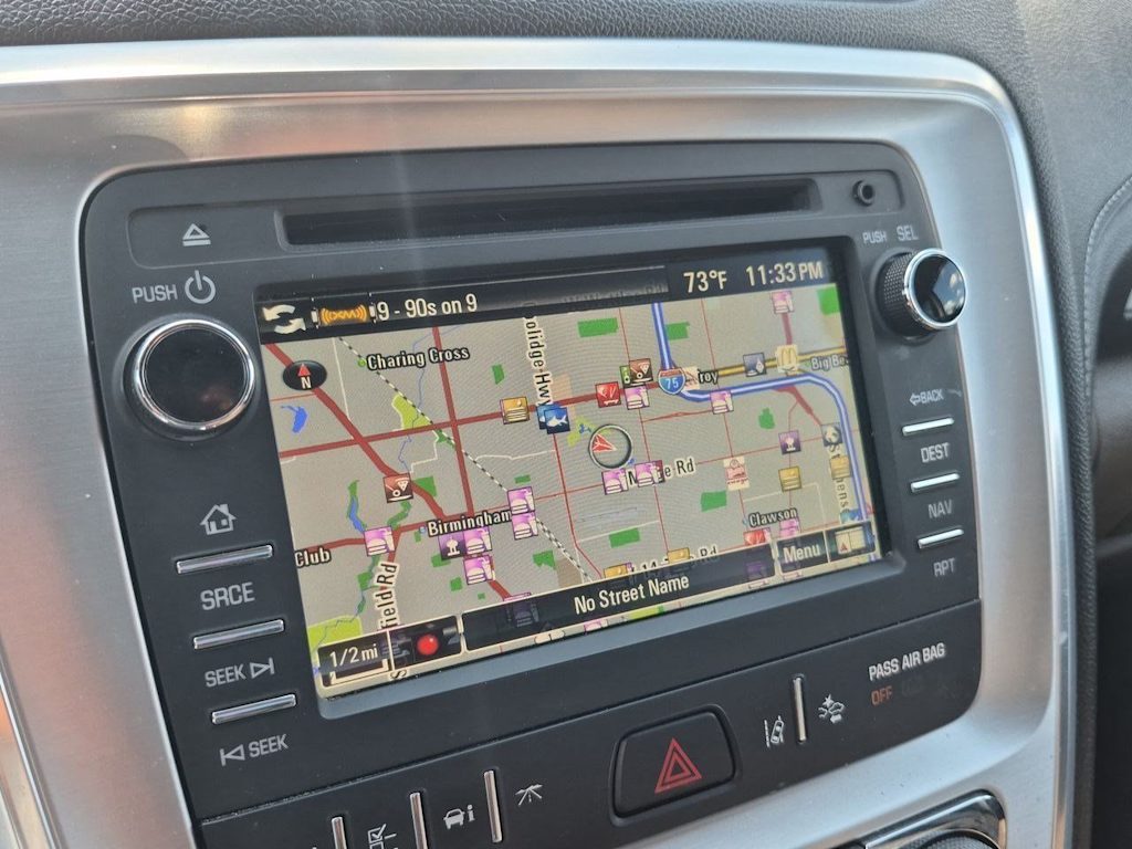 Thumbnail: 2017 GMC Acadia - 33