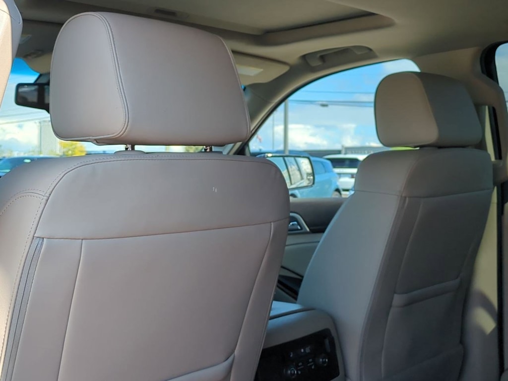 Thumbnail: 2019 GMC Yukon - 18