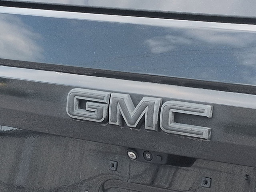 Thumbnail: 2023 GMC Yukon - 24