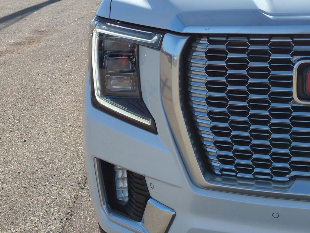 Thumbnail: 2021 GMC Yukon XL - 7