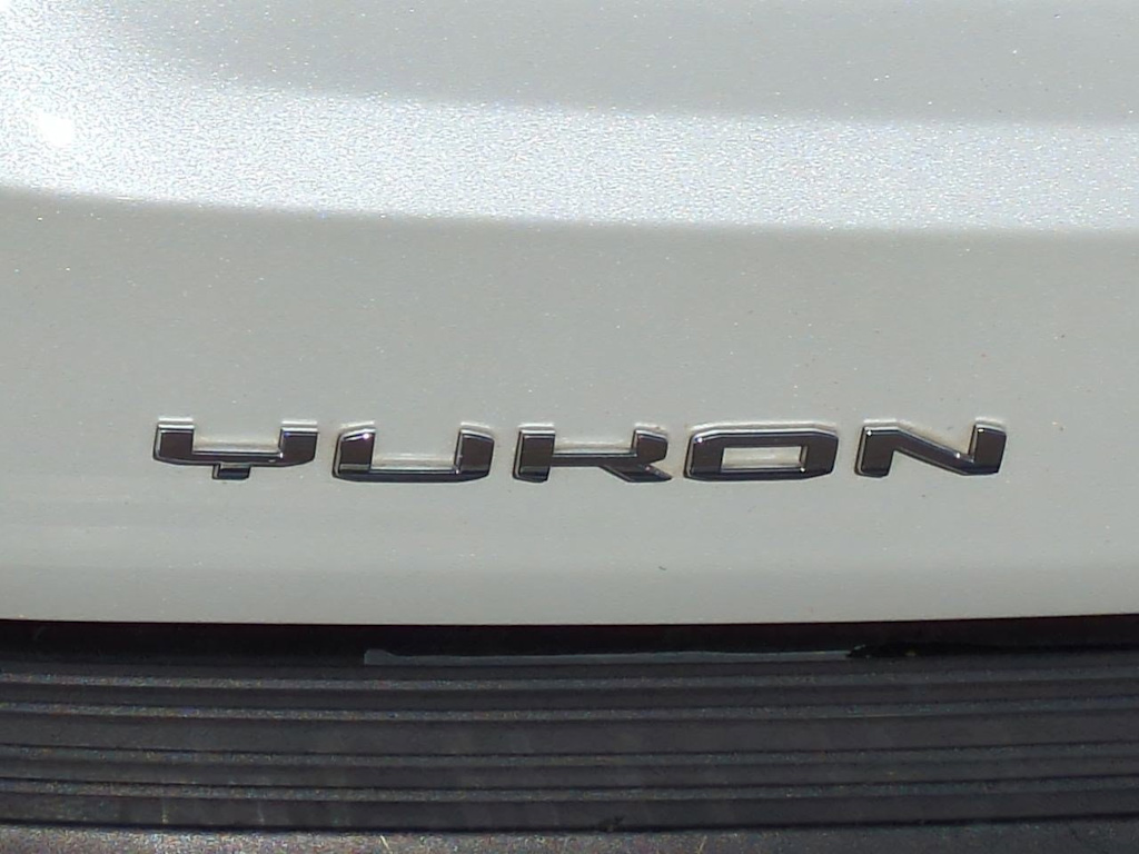 Thumbnail: 2021 GMC Yukon XL - 25