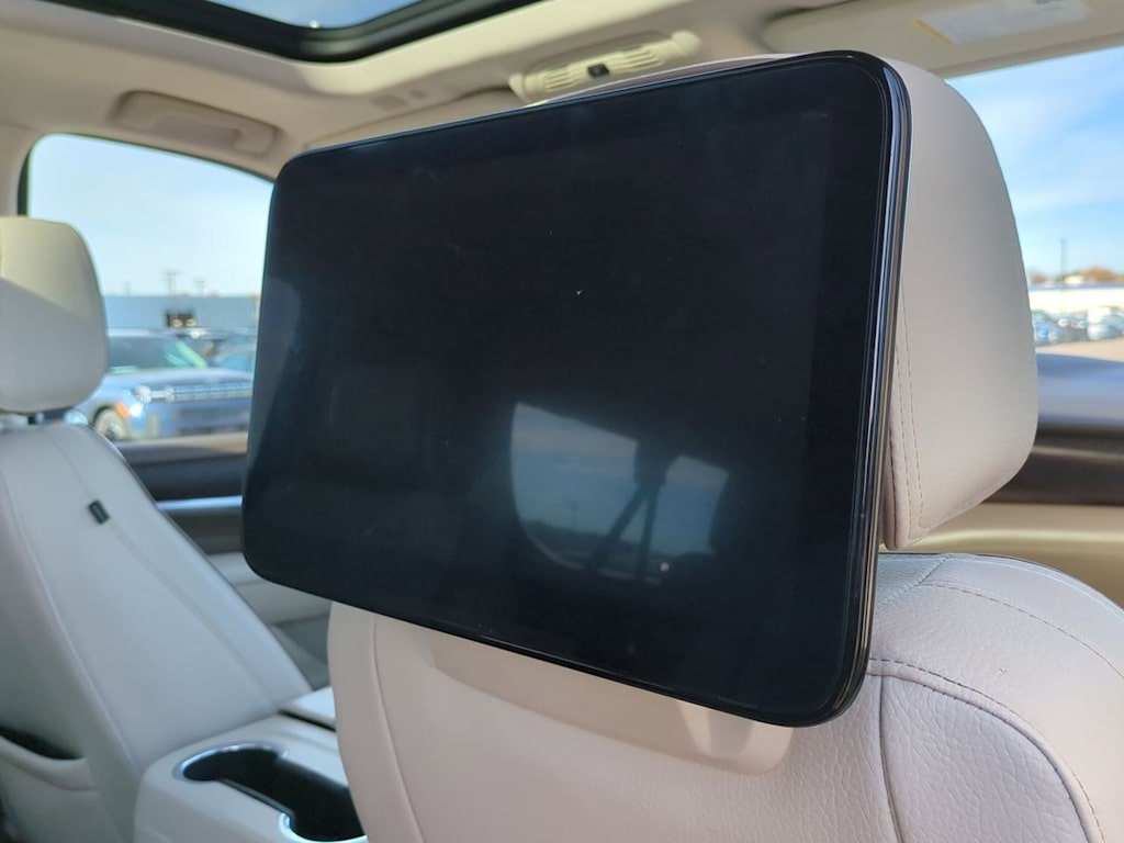 Thumbnail: 2021 GMC Yukon XL - 31