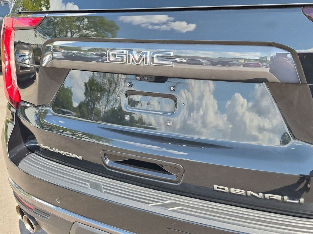 Thumbnail: 2023 GMC Yukon XL - 25