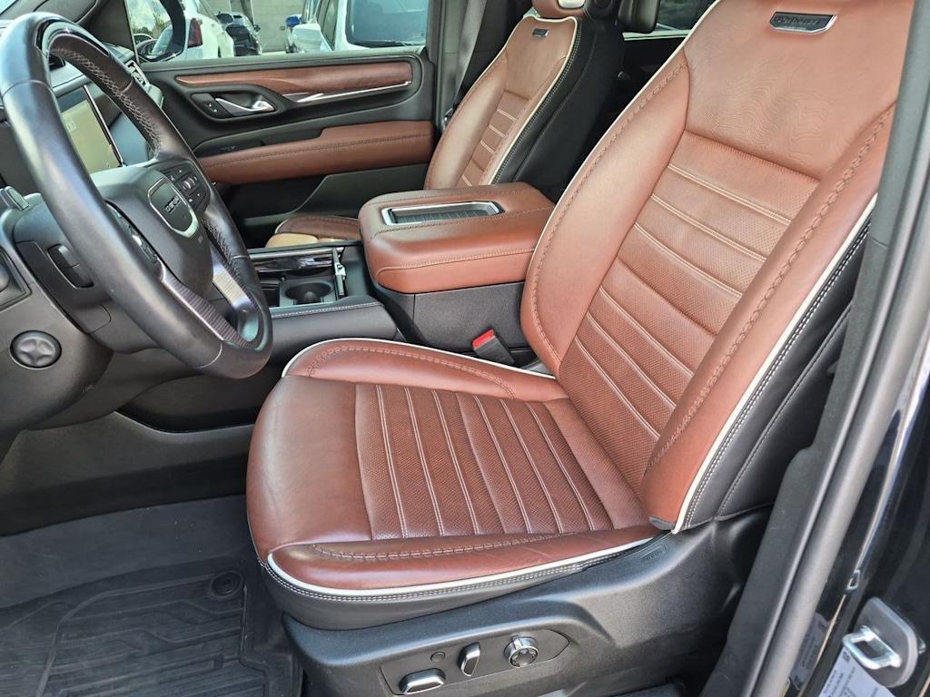 Thumbnail: 2023 GMC Yukon XL - 11