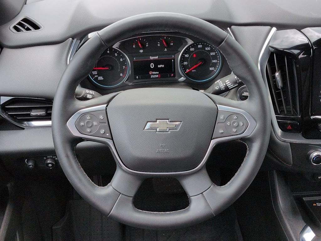 Thumbnail: 2023 Chevrolet Traverse - 14