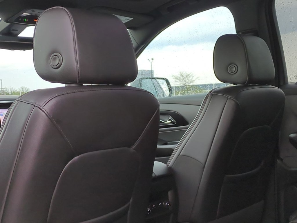 2023 Chevrolet Traverse RS 26