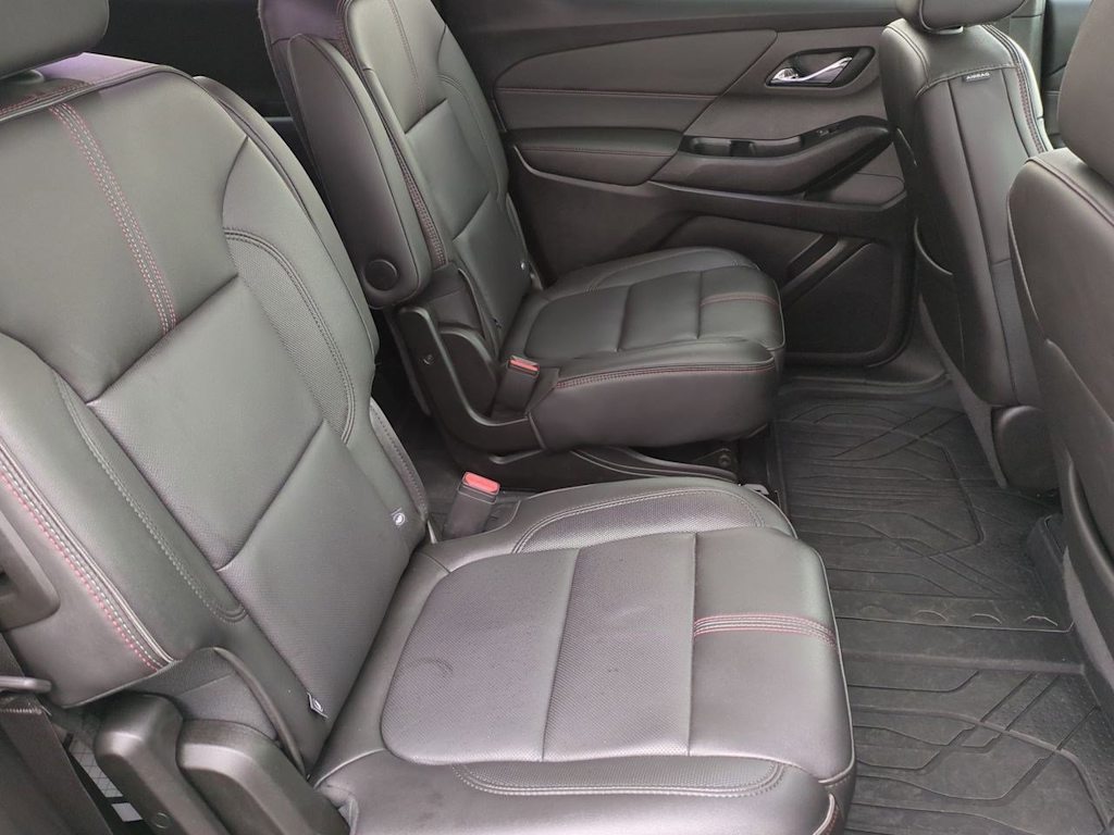 2023 Chevrolet Traverse RS 28