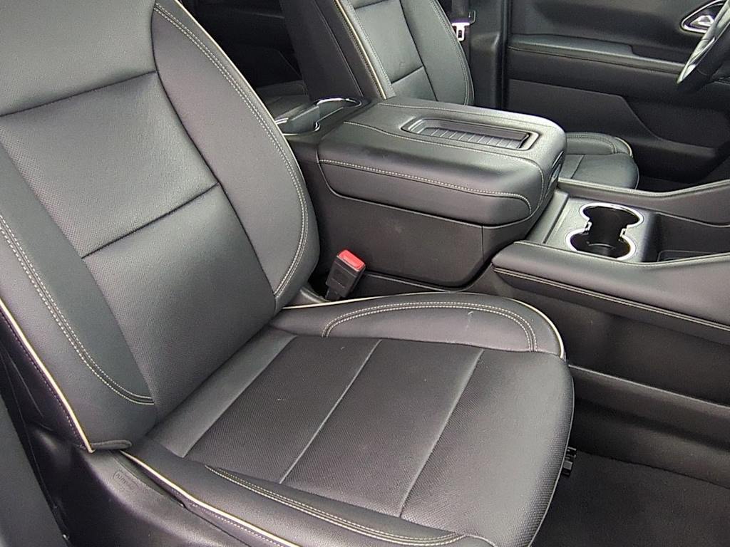 Thumbnail: 2023 Chevrolet Suburban - 27