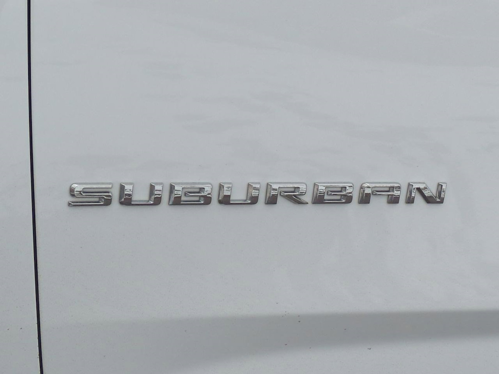 Thumbnail: 2023 Chevrolet Suburban - 7