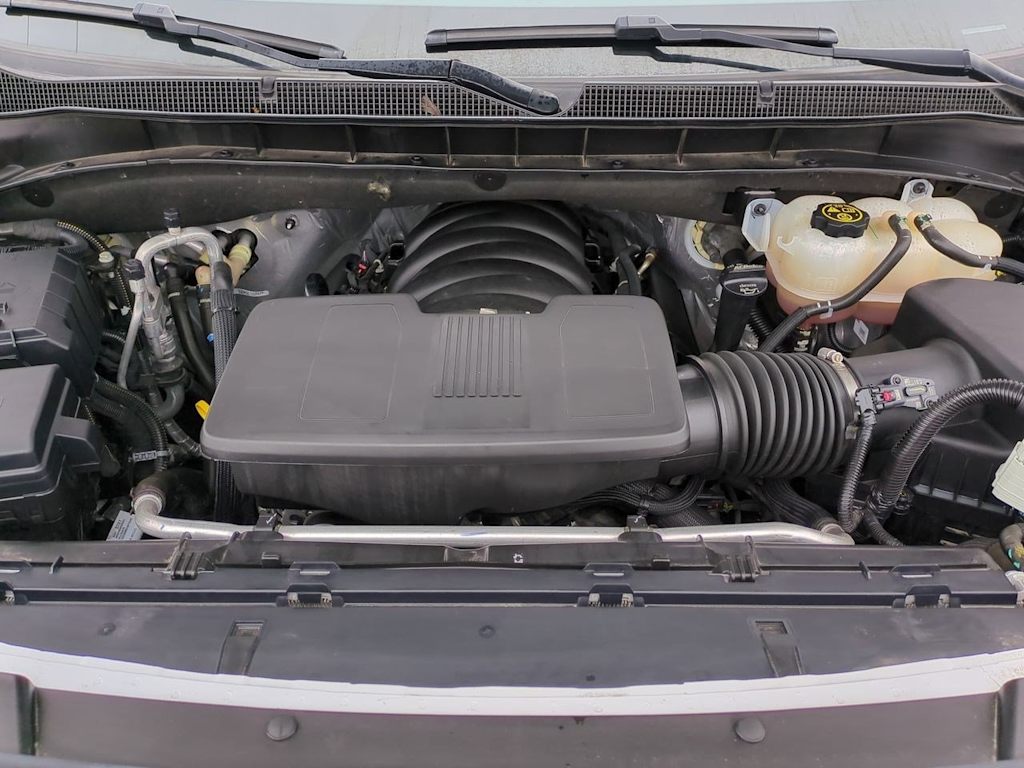 Thumbnail: 2023 Chevrolet Suburban - 9