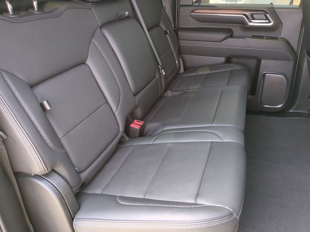 2024 GMC Sierra 2500 Denali 29