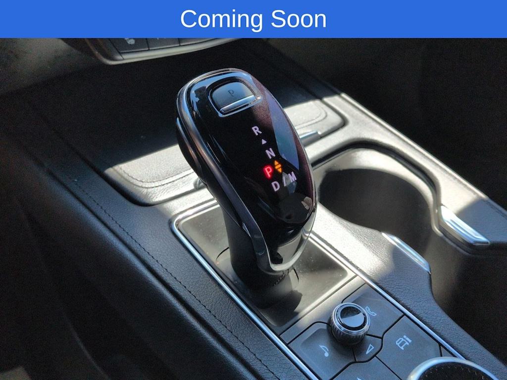 Thumbnail: 2024 Cadillac XT4 - 16