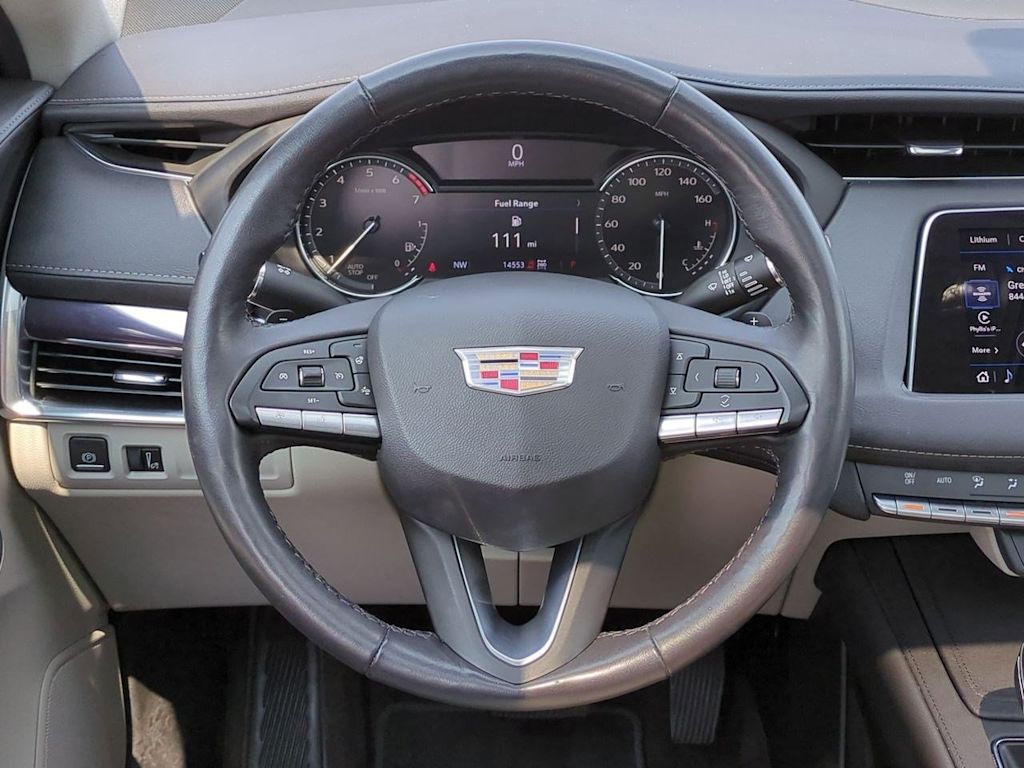 Thumbnail: 2022 Cadillac XT4 - 13