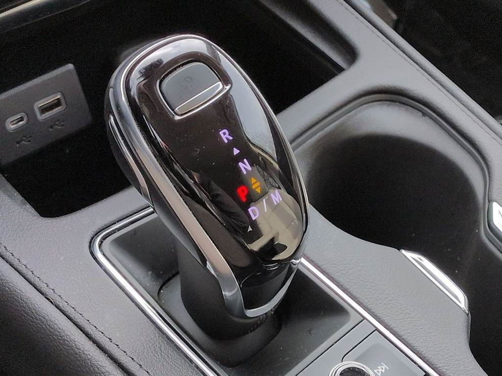 Thumbnail: 2023 Cadillac XT4 - 33