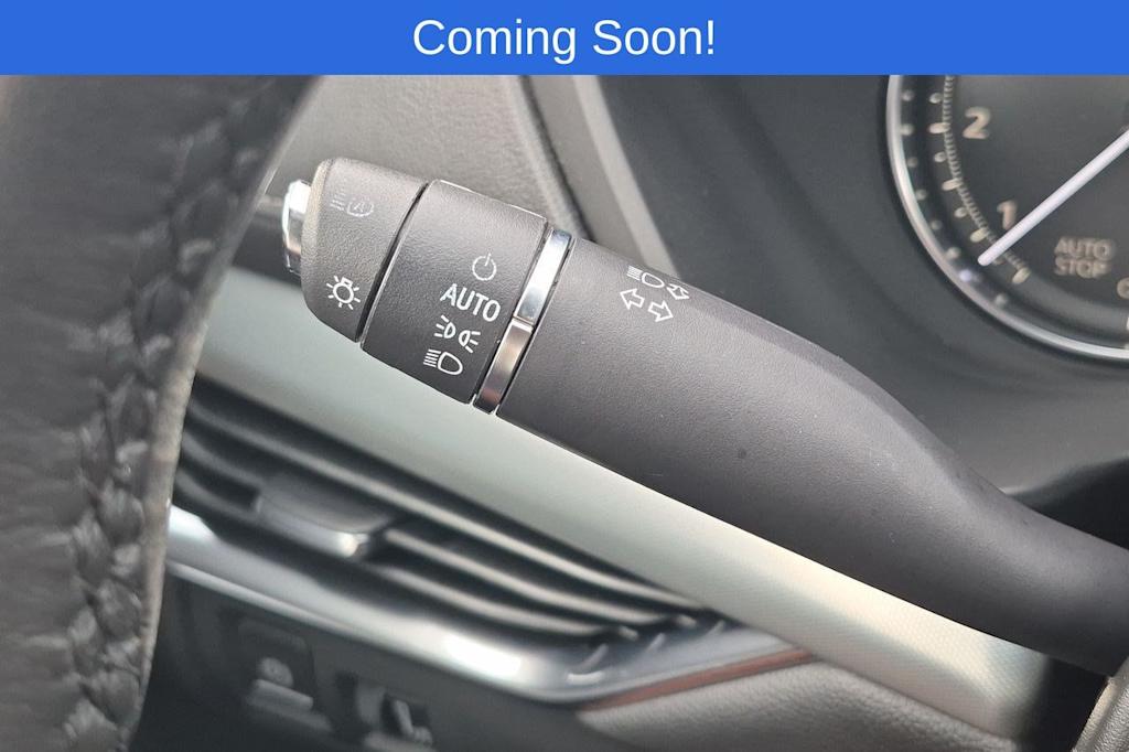 Thumbnail: 2020 Cadillac XT4 - 30