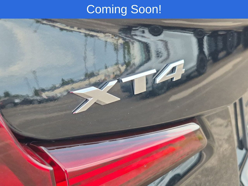 Thumbnail: 2023 Cadillac XT4 - 17