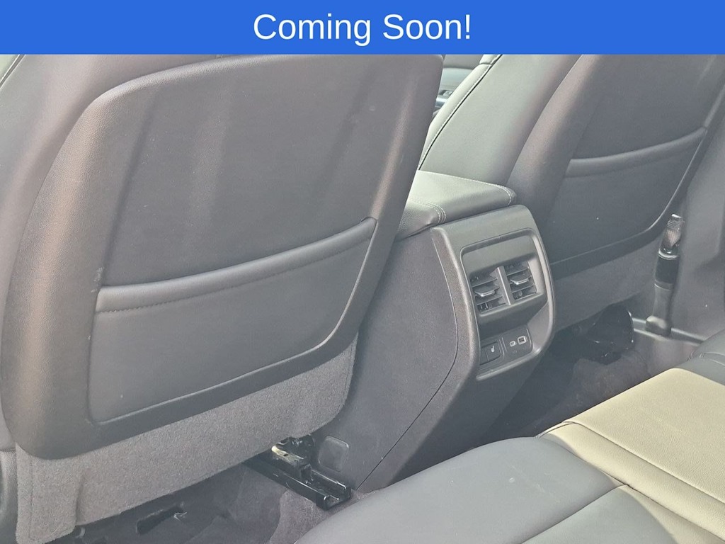 Thumbnail: 2023 Cadillac XT4 - 8