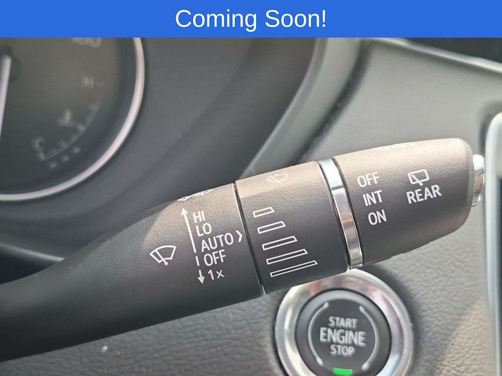 Thumbnail: 2023 Cadillac XT4 - 25