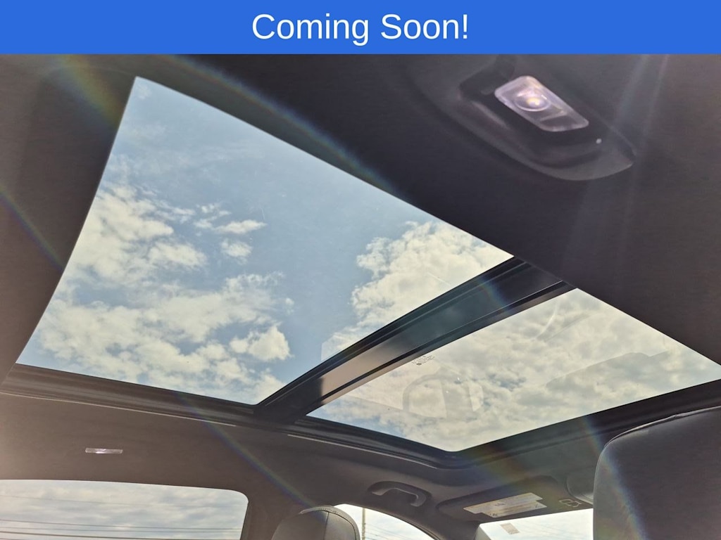 Thumbnail: 2023 Cadillac XT4 - 21