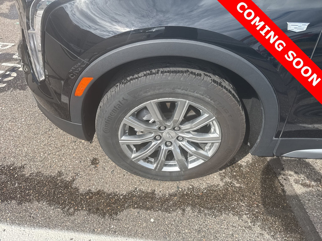 Thumbnail: 2023 Cadillac XT4 - 6