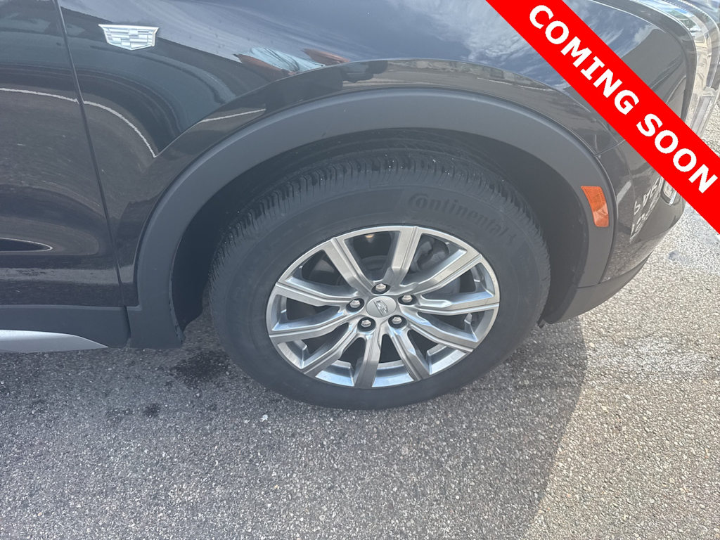 Thumbnail: 2023 Cadillac XT4 - 13