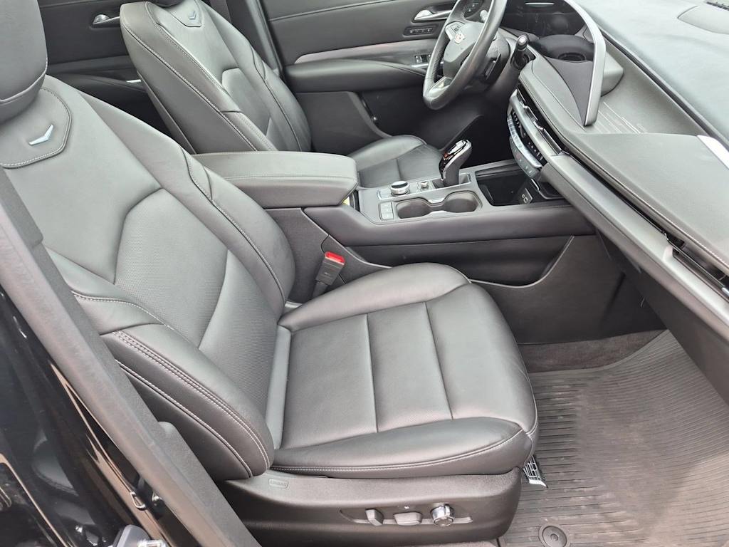 Thumbnail: 2024 Cadillac XT4 - 12