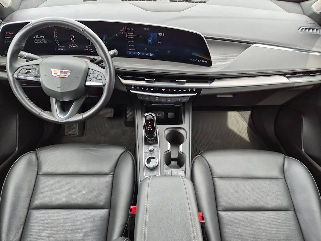 Thumbnail: 2024 Cadillac XT4 - 10