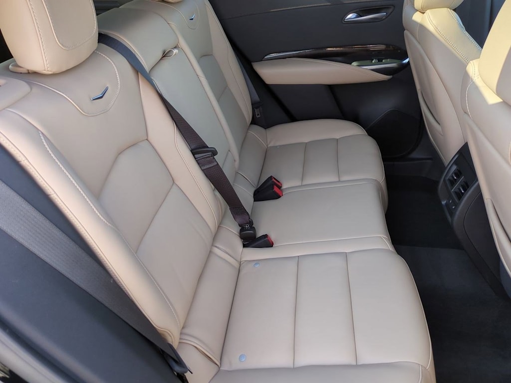 Thumbnail: 2024 Cadillac XT4 - 26