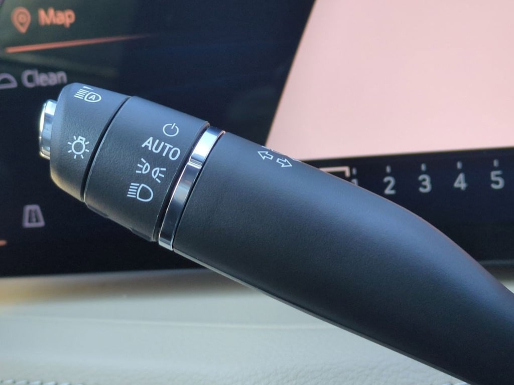 Thumbnail: 2024 Cadillac XT4 - 15