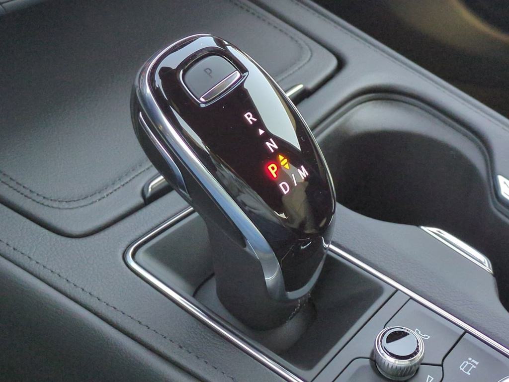 Thumbnail: 2024 Cadillac XT4 - 33