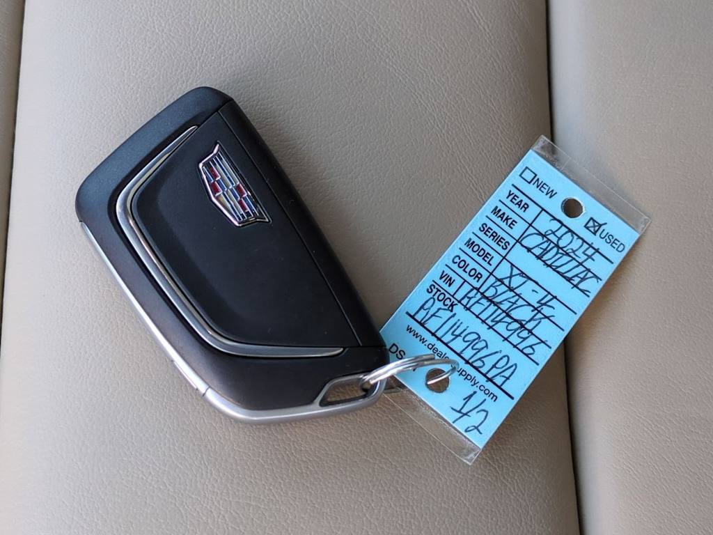 Thumbnail: 2024 Cadillac XT4 - 35