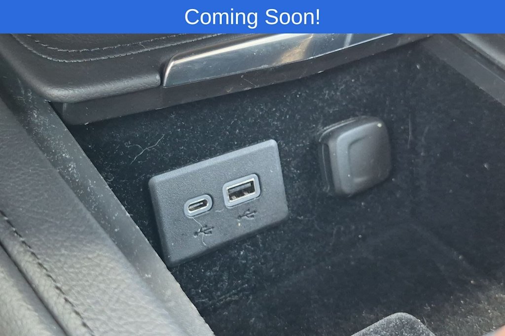 Thumbnail: 2021 Cadillac XT4 - 33