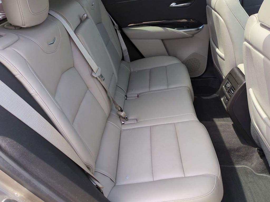 Thumbnail: 2022 Cadillac XT4 - 29