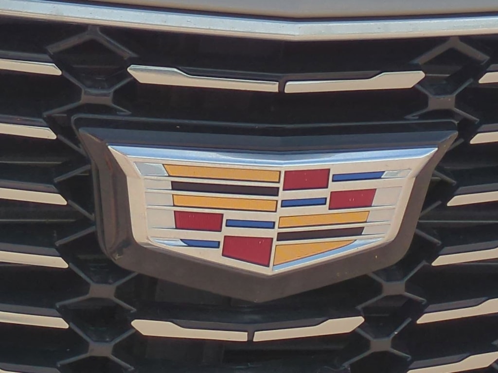 Thumbnail: 2022 Cadillac XT4 - 7