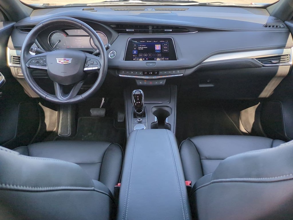 Thumbnail: 2023 Cadillac XT4 - 10