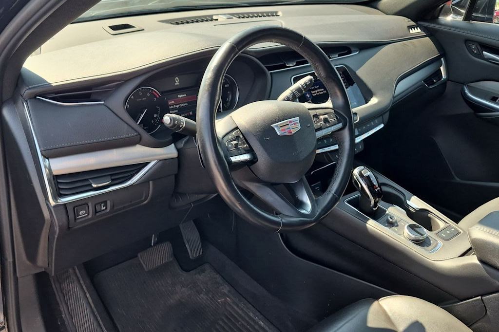 Thumbnail: 2023 Cadillac XT4 - 2