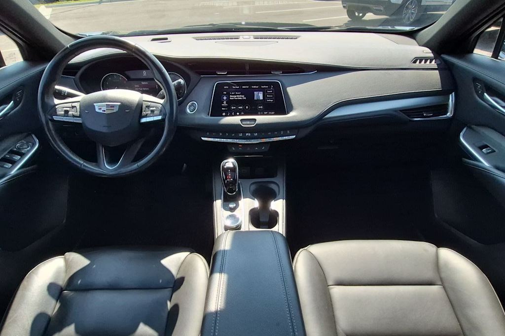Thumbnail: 2023 Cadillac XT4 - 10