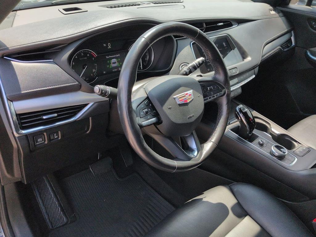 Thumbnail: 2023 Cadillac XT4 - 2