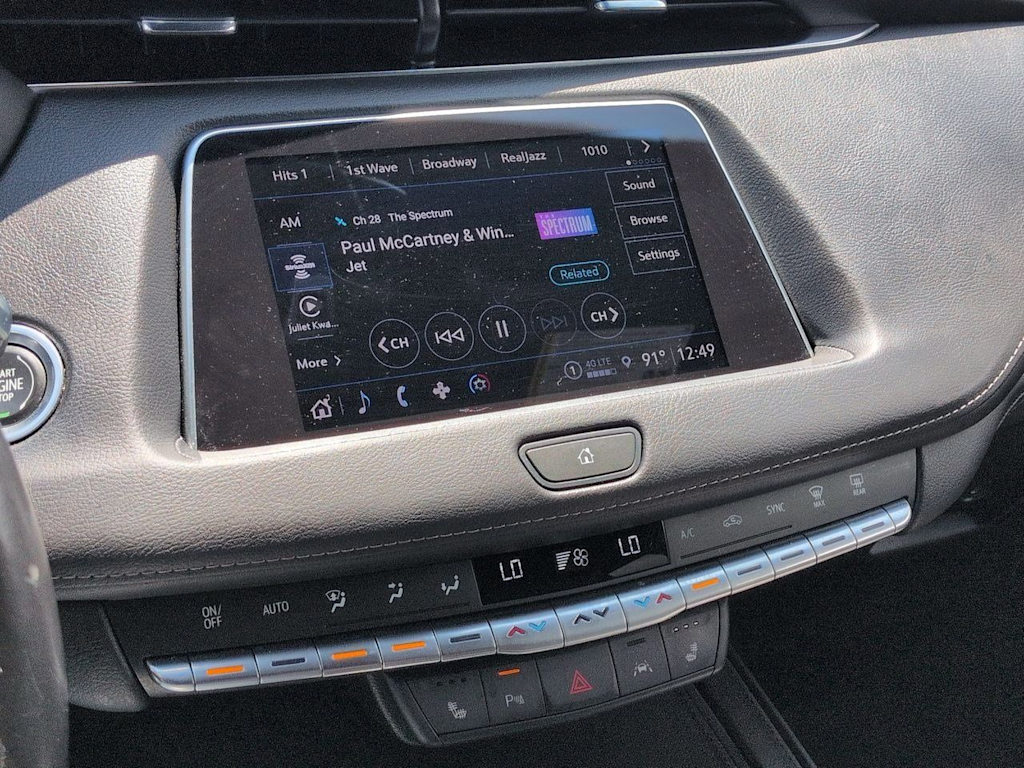 Thumbnail: 2023 Cadillac XT4 - 15